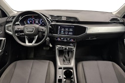 valkoinen Audi Q3 2019 kuva 7.