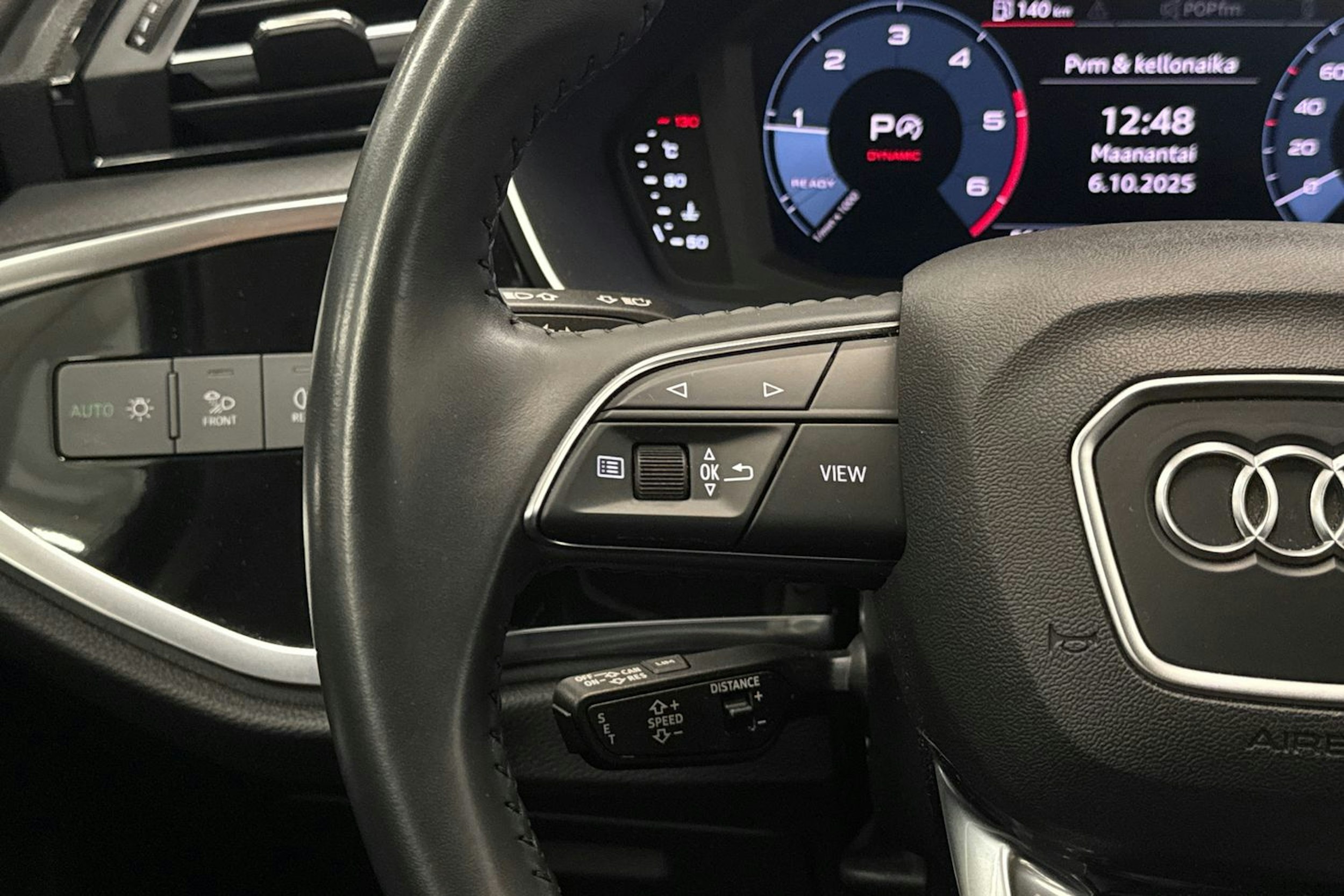 valkoinen Audi Q3 2019 kuva 12.