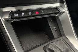 valkoinen Audi Q3 2019 kuva 19.