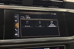 valkoinen Audi Q3 2019 kuva 23.