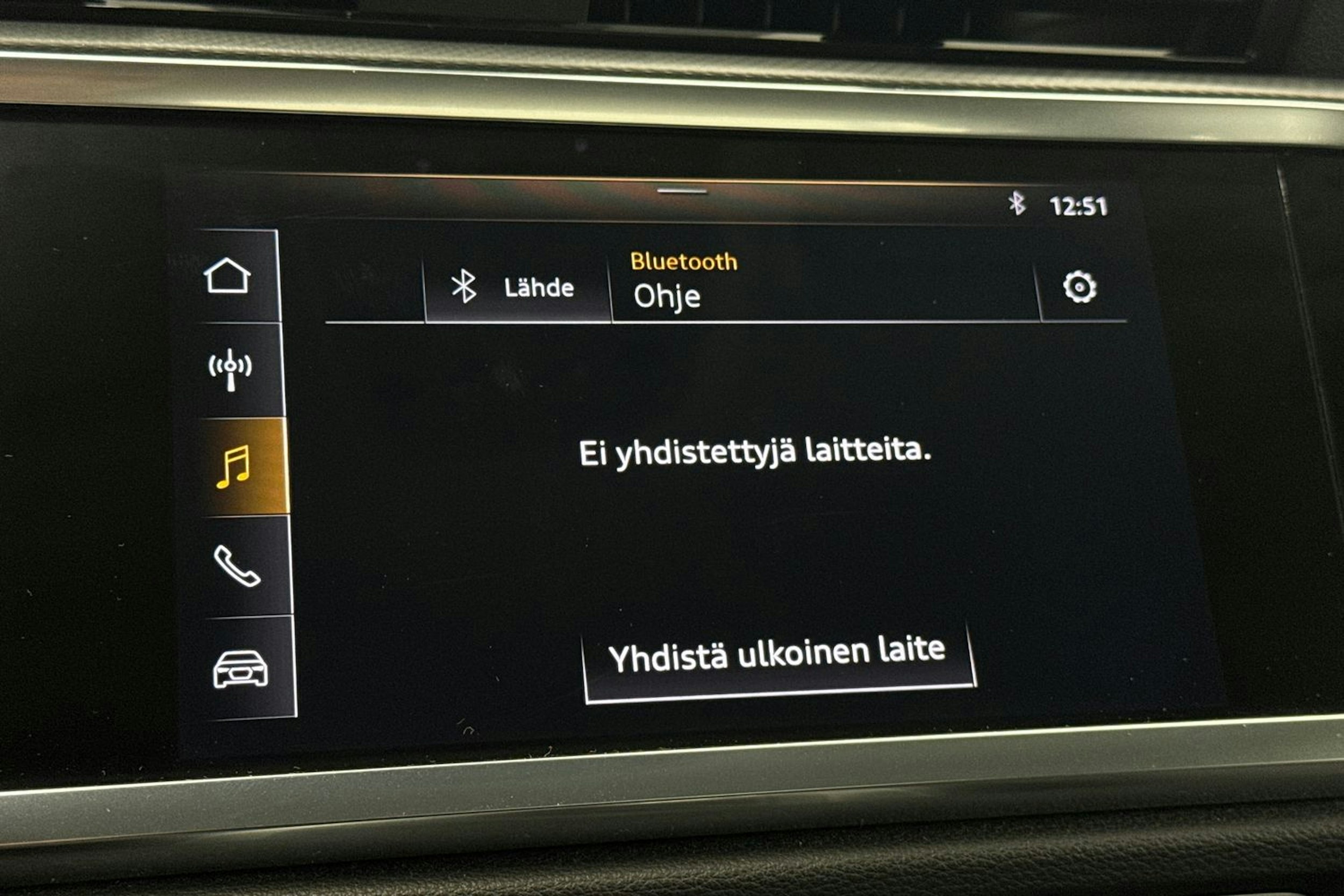 valkoinen Audi Q3 2019 kuva 24.