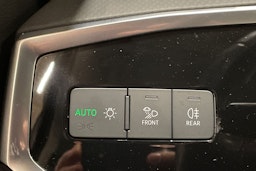 met. musta Audi Q3 2019 kuva 22.