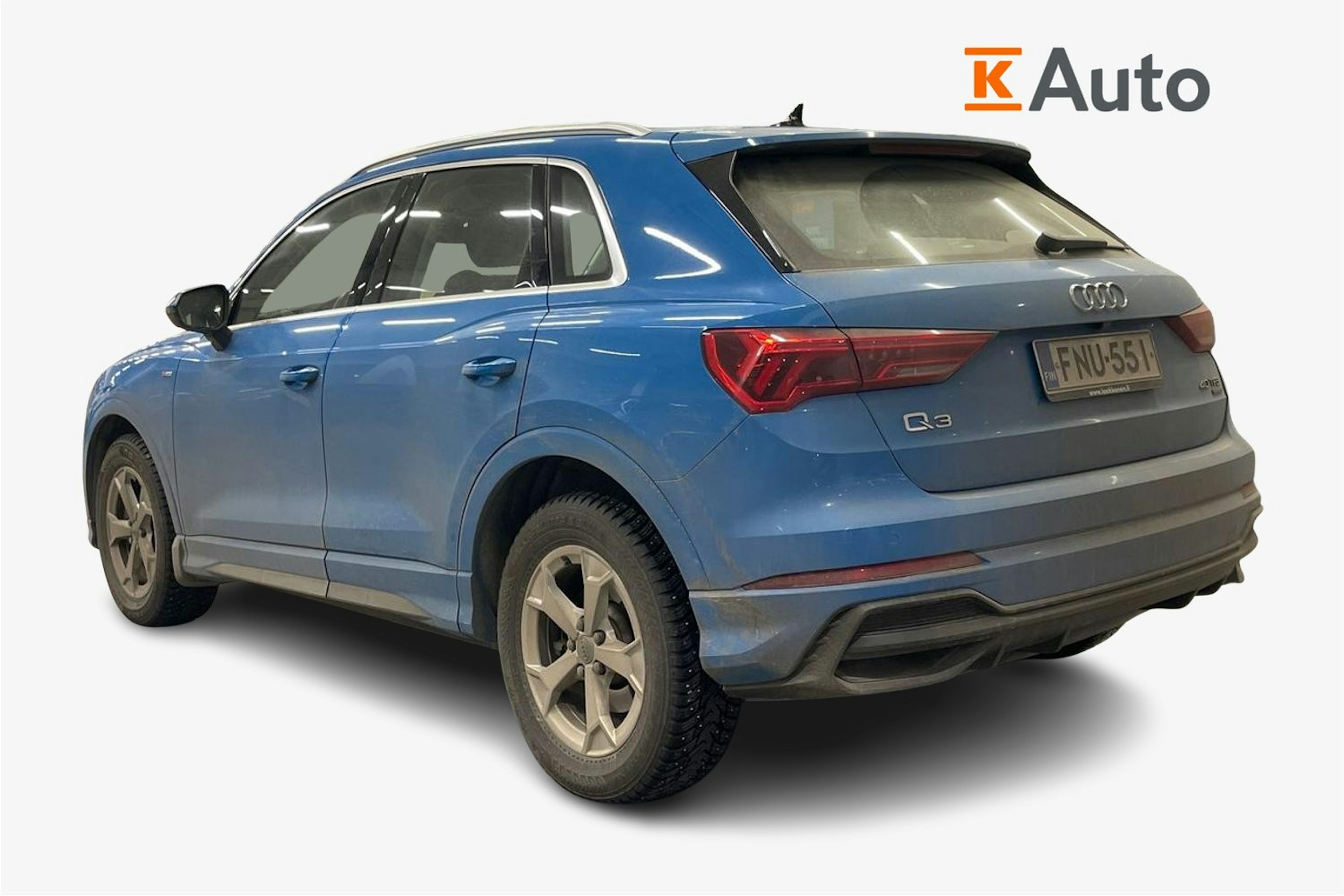 Sininen Audi Q3 2019 kuva 2.