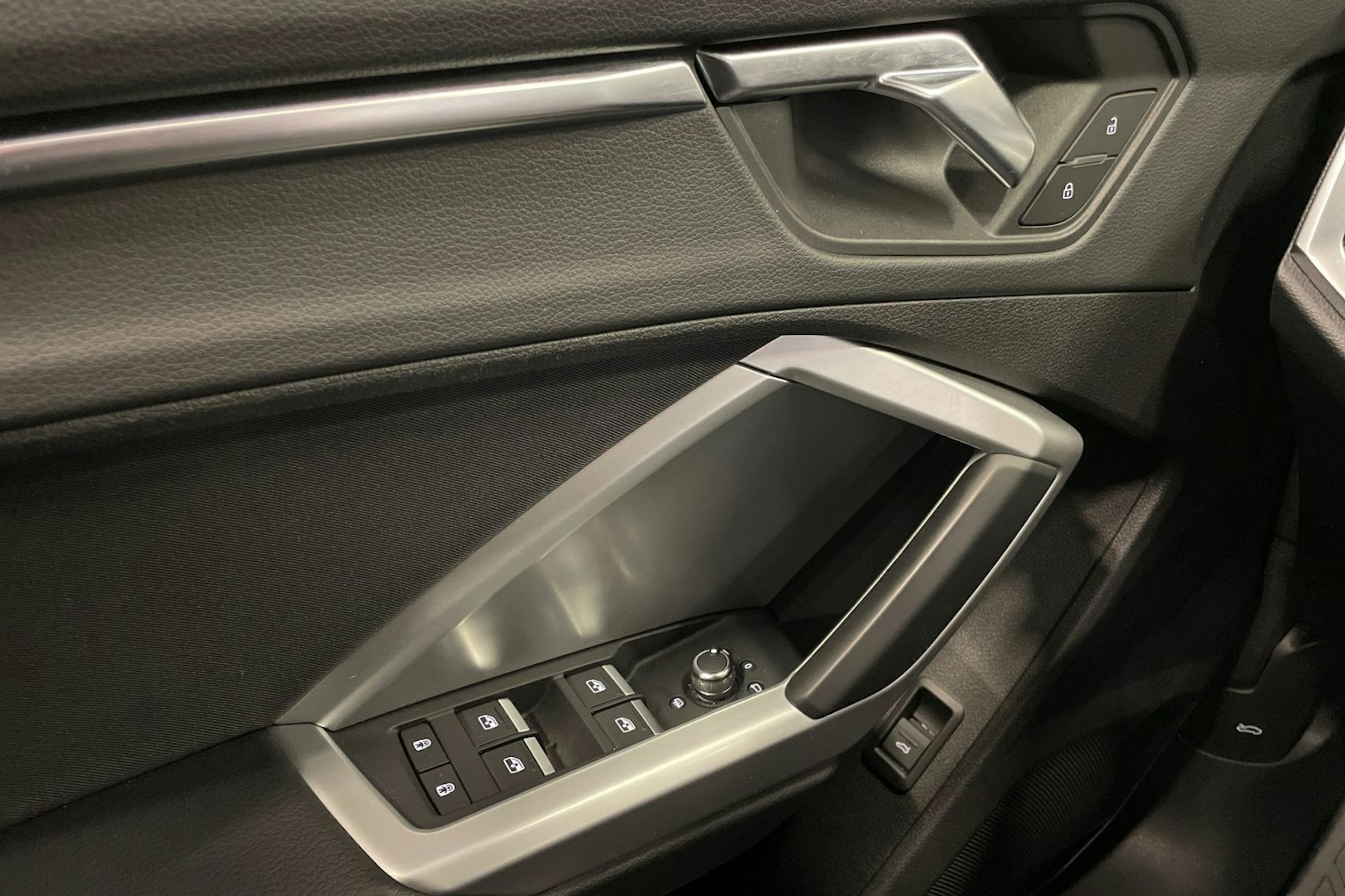 Sininen Audi Q3 2019 kuva 25.