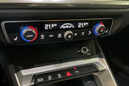 valkoinen Audi Q3 2019 kuva 15.