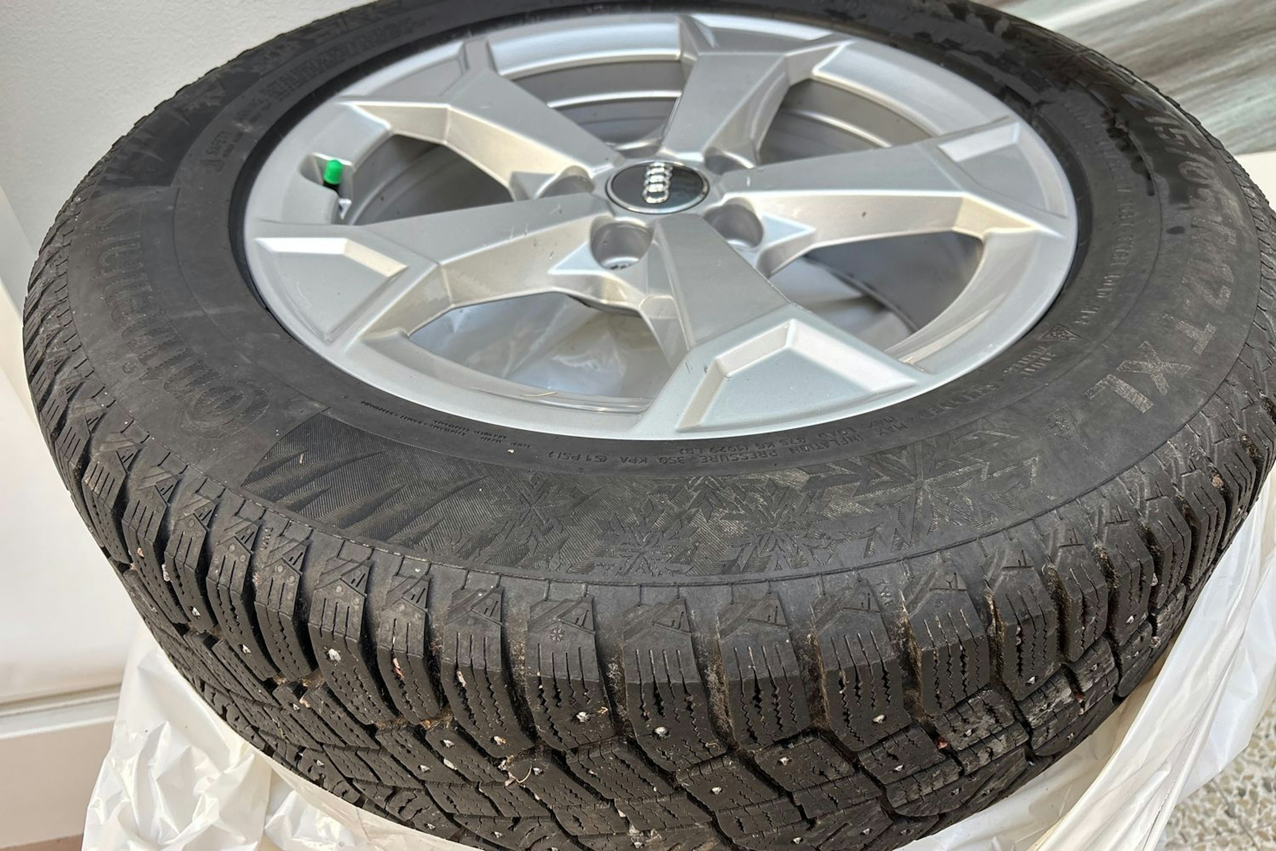 met. harmaa Audi Q3 2019 kuva 16.