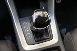 met. harmaa Audi Q3 2019 kuva 25.