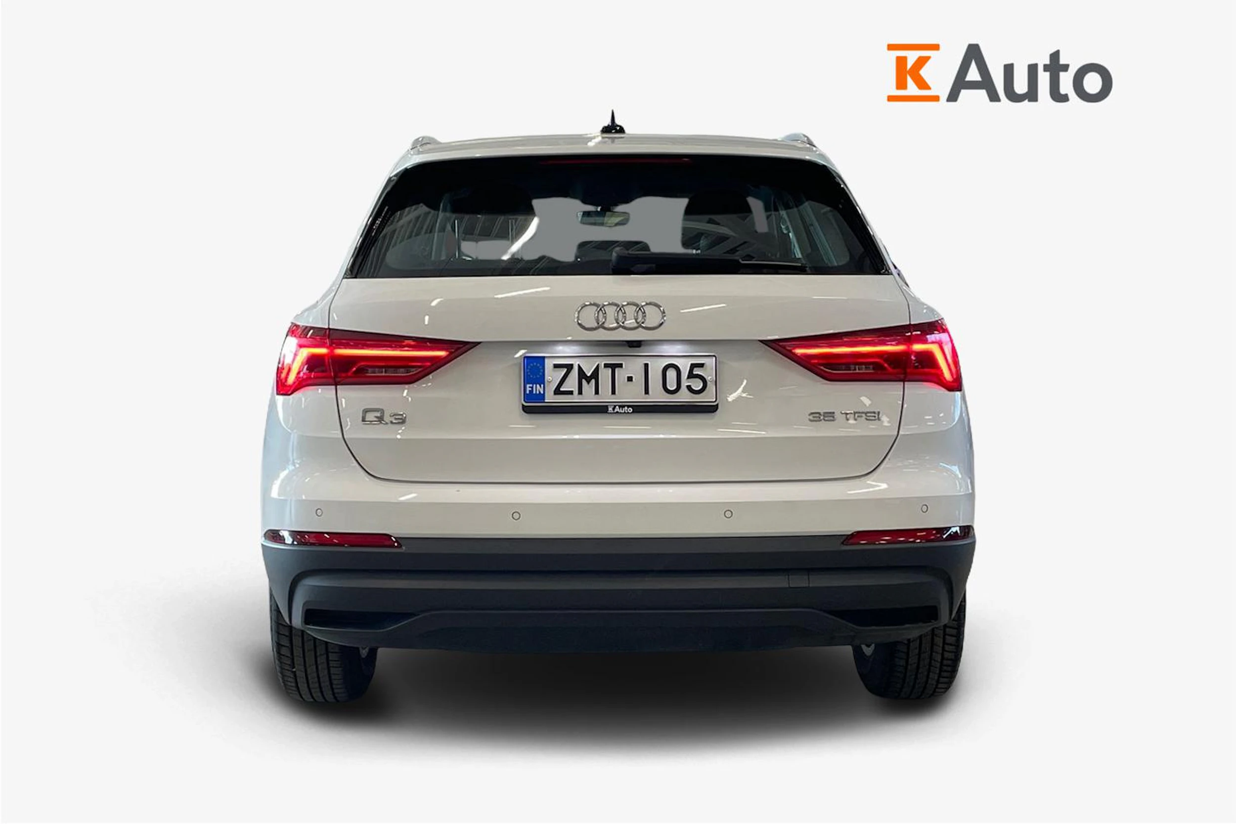 valkoinen Audi Q3 2019 kuva 4.