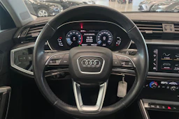 valkoinen Audi Q3 2019 kuva 15.