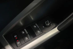 valkoinen Audi Q3 2019 kuva 20.