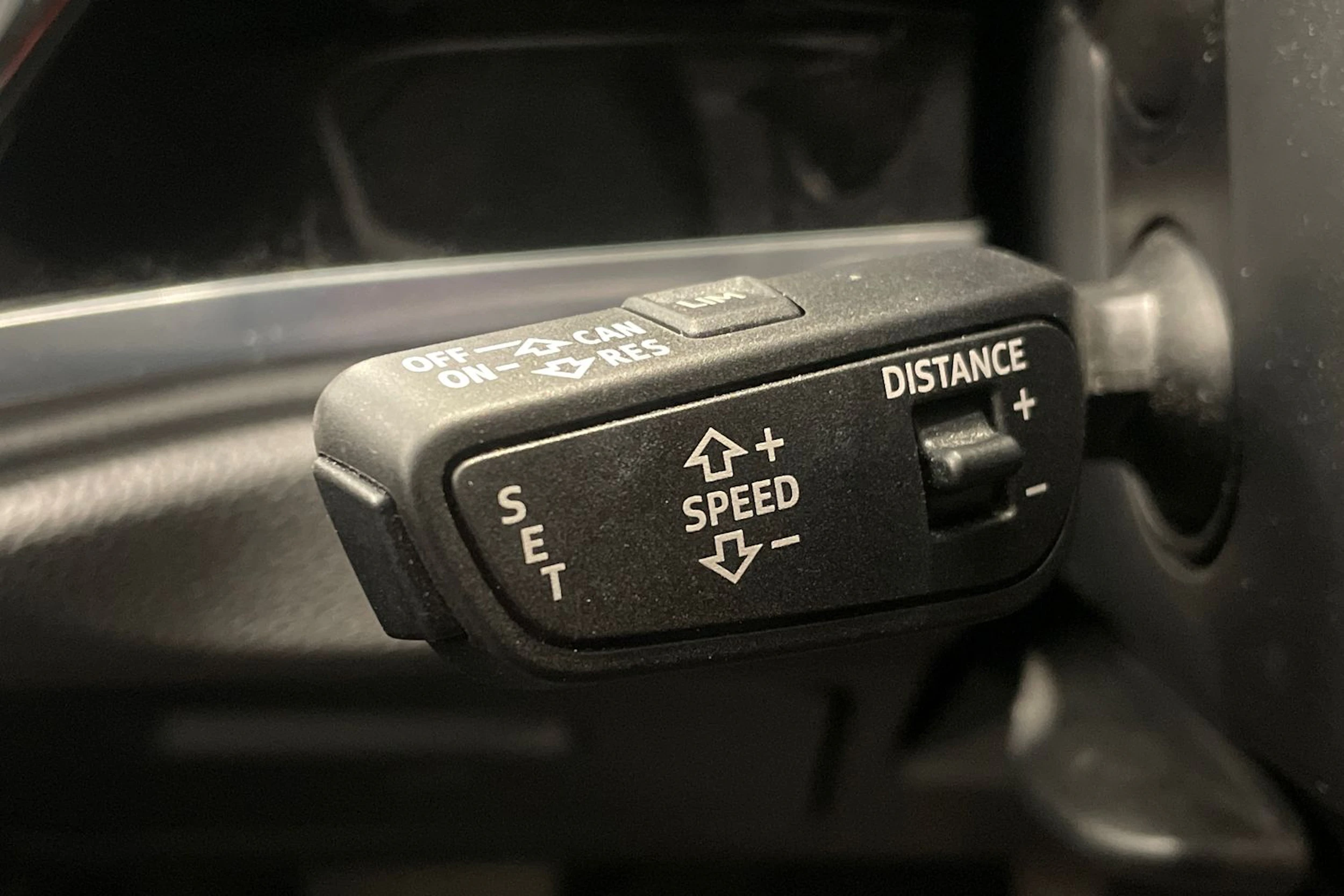 valkoinen Audi Q3 2019 kuva 21.