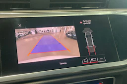 valkoinen Audi Q3 2019 kuva 23.