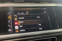 valkoinen Audi Q3 2019 kuva 24.