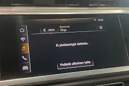 valkoinen Audi Q3 2019 kuva 25.