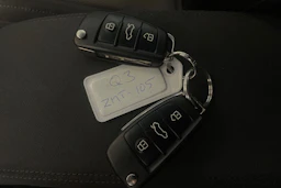 valkoinen Audi Q3 2019 kuva 35.