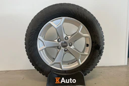 valkoinen Audi Q3 2019 kuva 38.