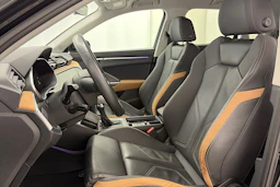 Musta Audi Q3 2020 kuva 17.