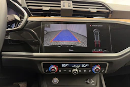 Musta Audi Q3 2020 kuva 23.