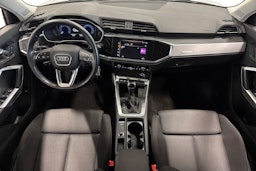 valkoinen Audi Q3 2020 kuva 9.