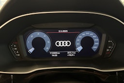 valkoinen Audi Q3 2020 kuva 18.