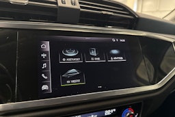 valkoinen Audi Q3 2020 kuva 21.