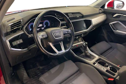 punainen Audi Q3 2020 kuva 8.