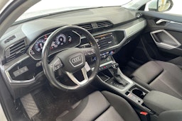 Valkoinen Audi Q3 2020 kuva 3.