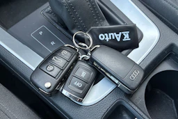 valkoinen Audi Q3 2020 kuva 7.