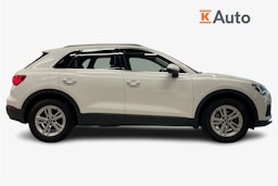 Valkoinen Audi Q3 2020 kuva 6.