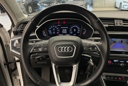 Valkoinen Audi Q3 2020 kuva 15.