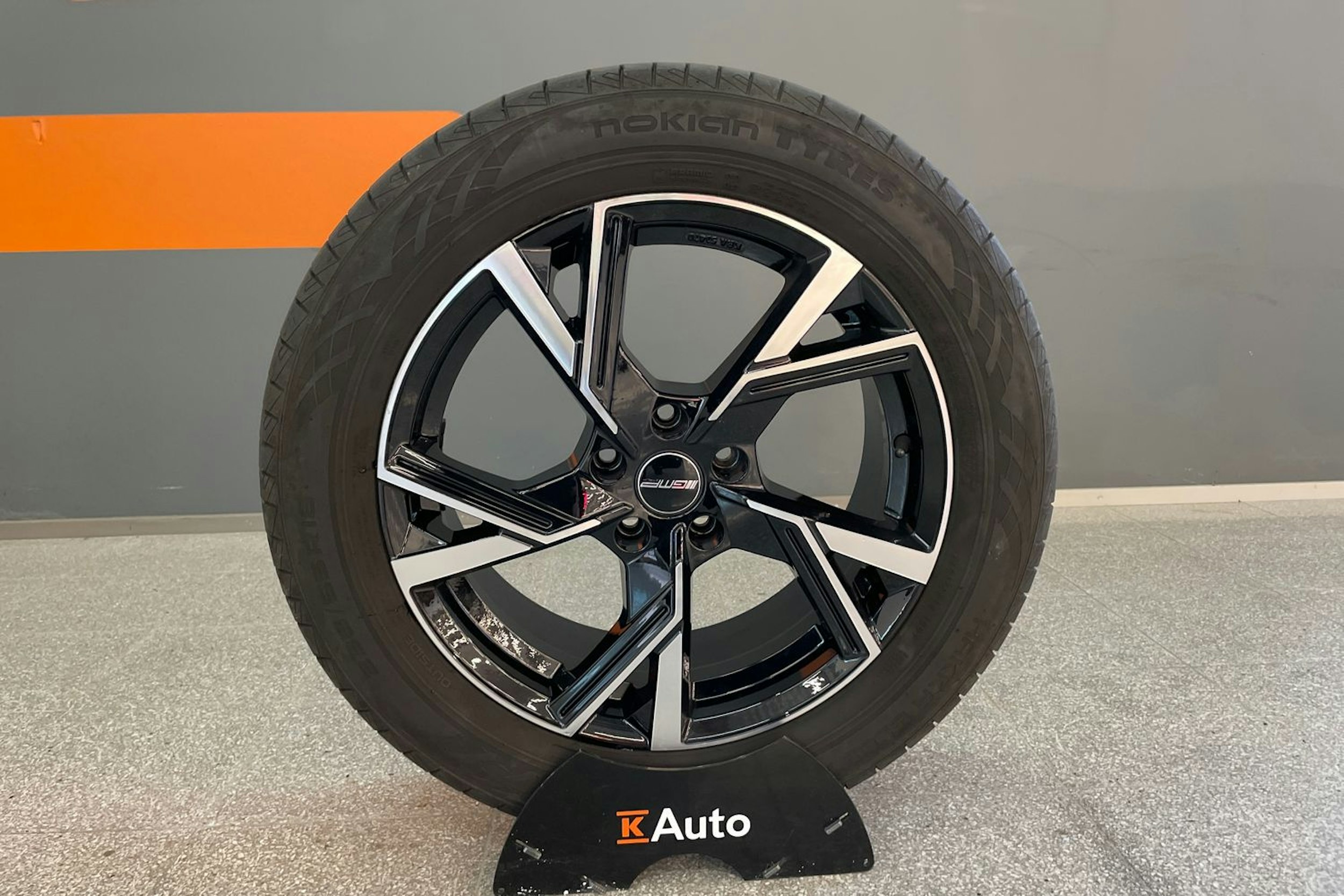 Hopea Audi Q3 2020 kuva 13.