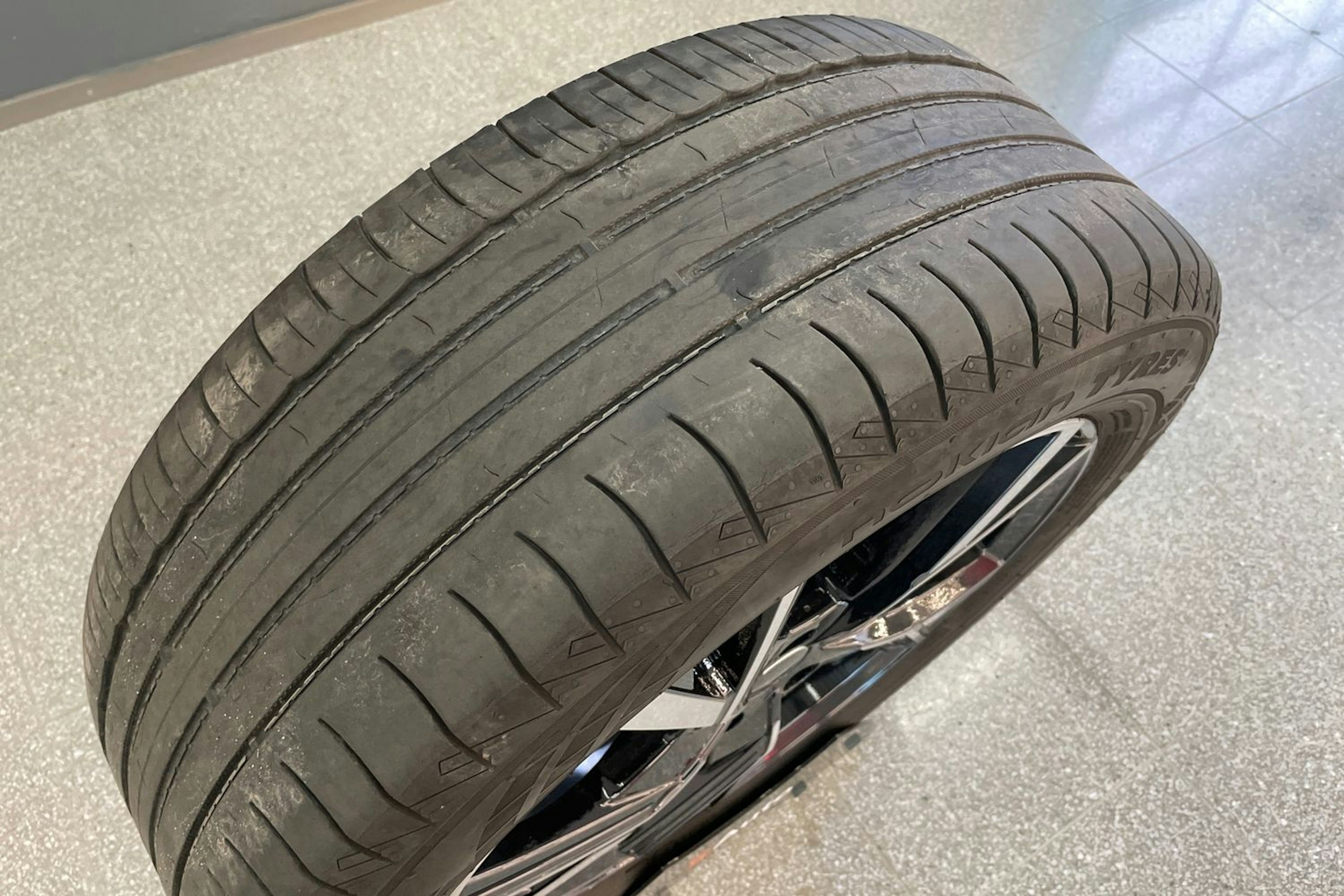 Hopea Audi Q3 2020 kuva 15.