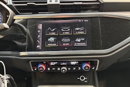 valkoinen Audi Q3 2020 kuva 19.