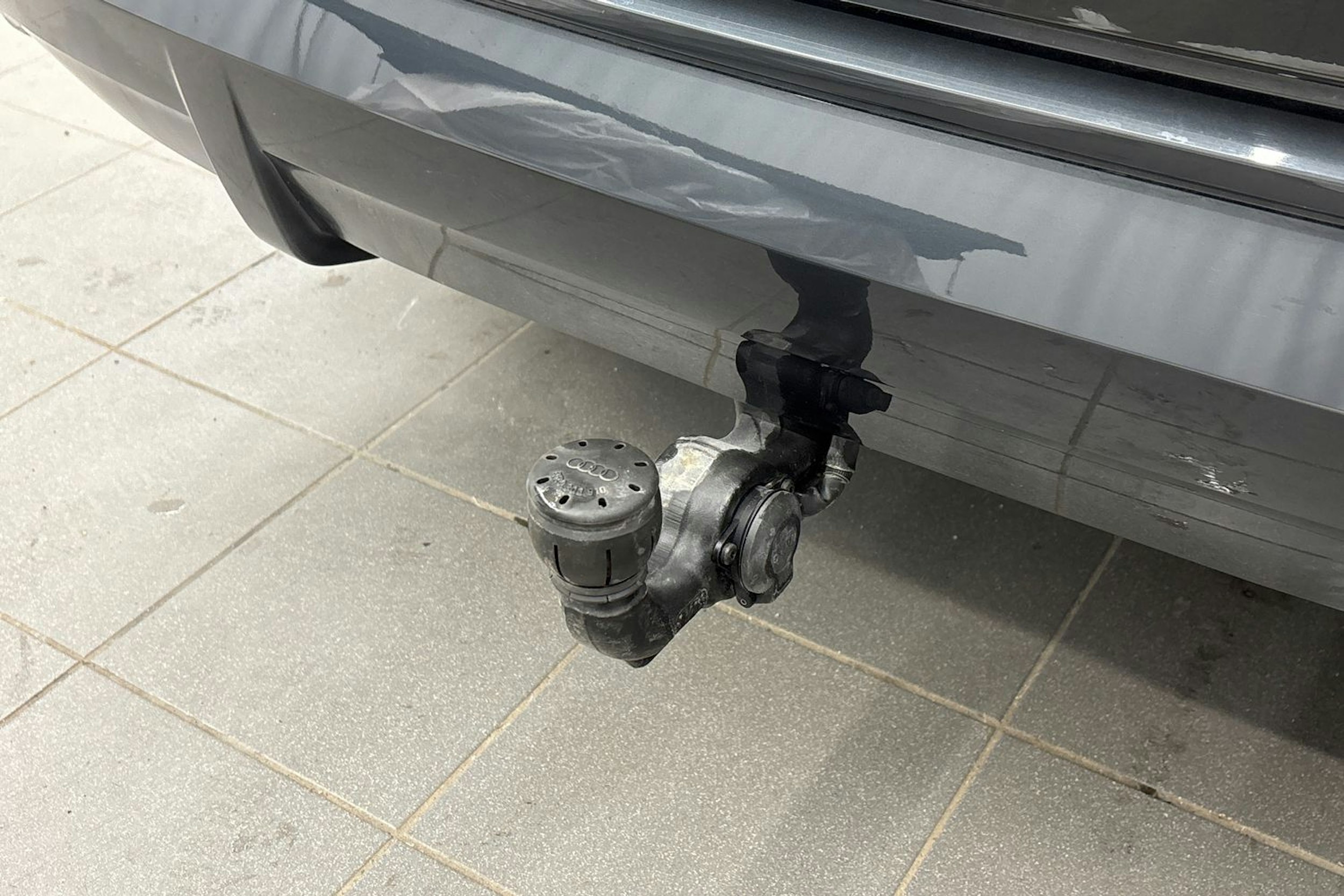 musta Audi Q3 2020 kuva 15.