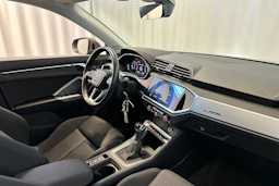 harmaa Audi Q3 2020 kuva 12.