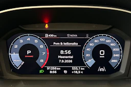 harmaa Audi Q3 2020 kuva 21.