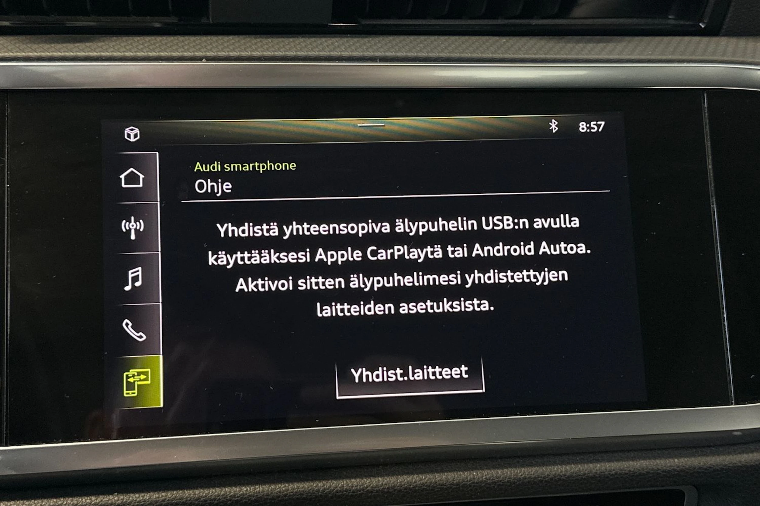 harmaa Audi Q3 2020 kuva 25.