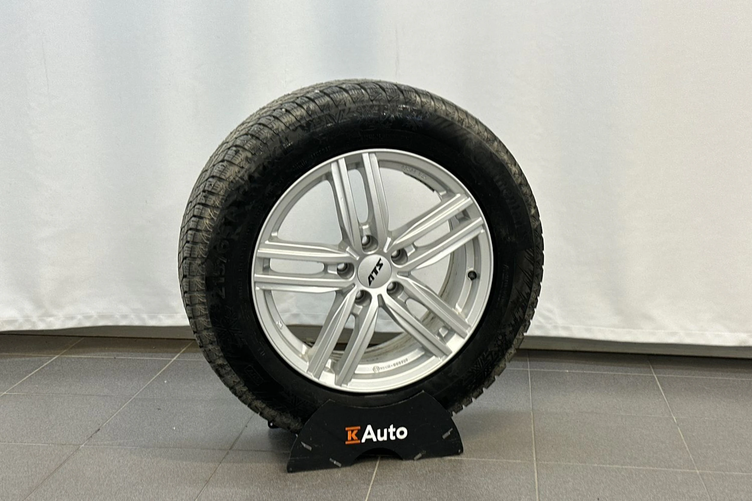 harmaa Audi Q3 2020 kuva 29.