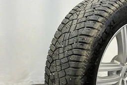 harmaa Audi Q3 2020 kuva 30.