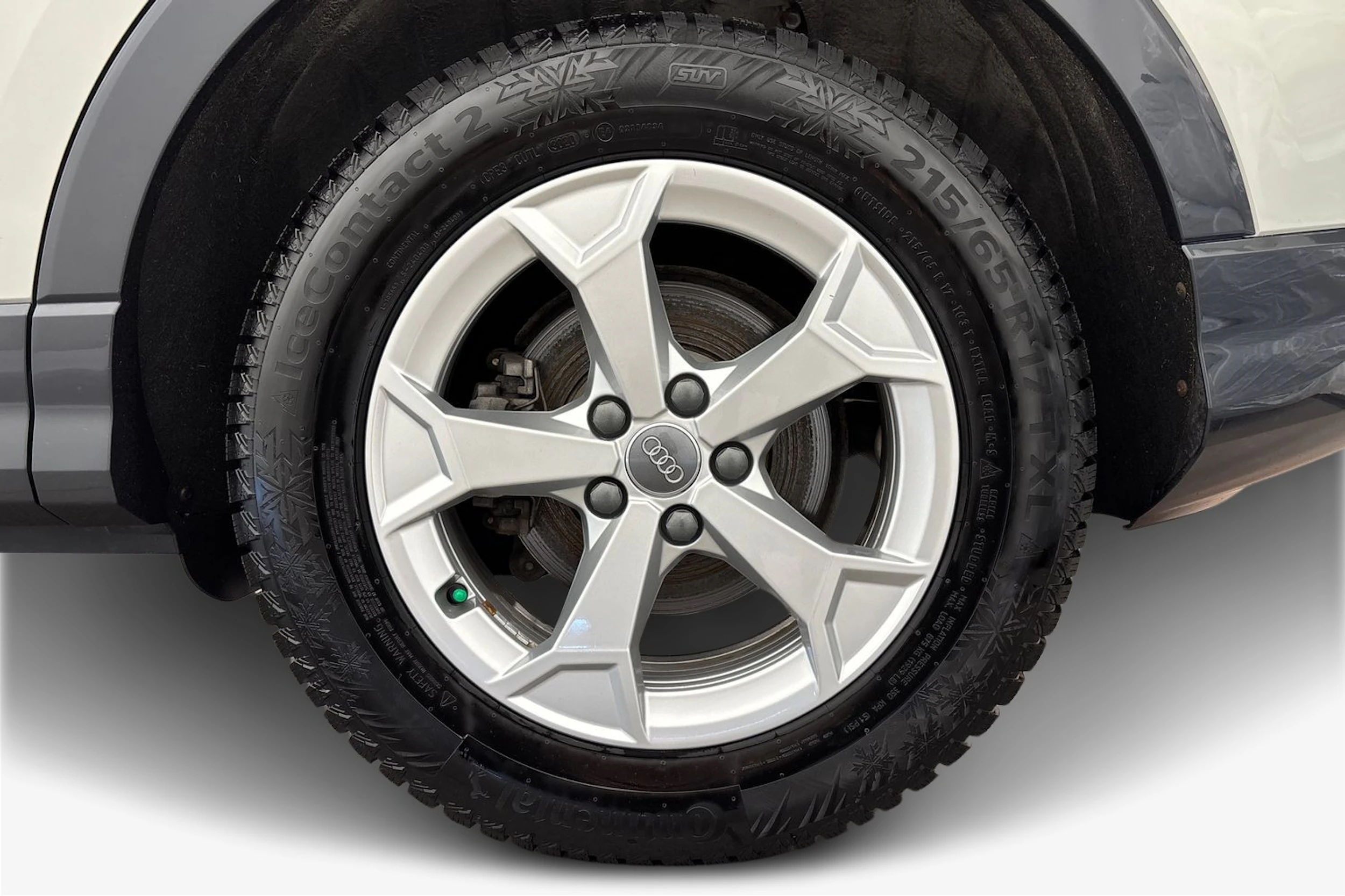 met. hopea Audi Q3 2021 kuva 11.