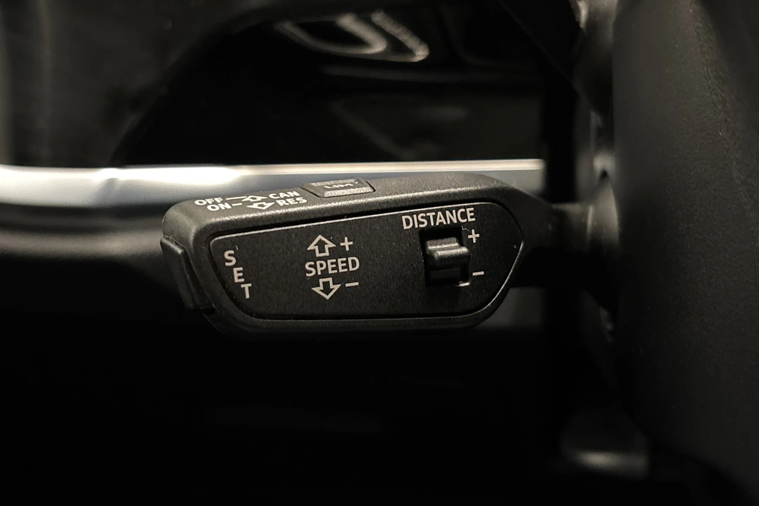 met. hopea Audi Q3 2021 kuva 18.