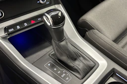 met. hopea Audi Q3 2021 kuva 24.