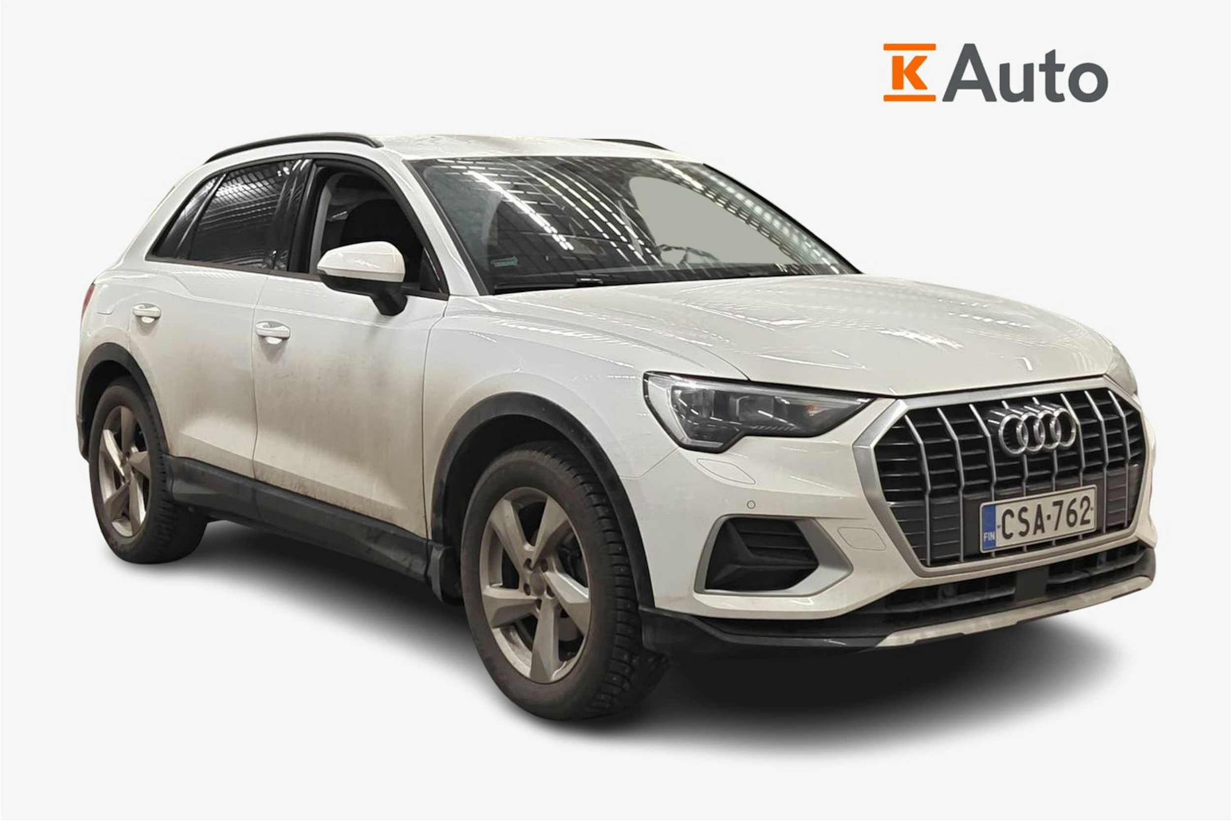 valkoinen Audi Q3 2021 kuva 1.