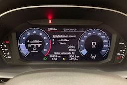 valkoinen Audi Q3 2021 kuva 16.