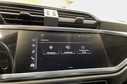 valkoinen Audi Q3 2021 kuva 21.