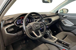 valkoinen Audi Q3 2021 kuva 6.