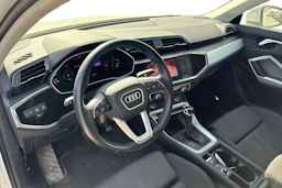 valkoinen Audi Q3 2021 kuva 3.