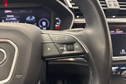 harmaa Audi Q3 2021 kuva 22.