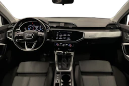 valkoinen Audi Q3 2021 kuva 9.