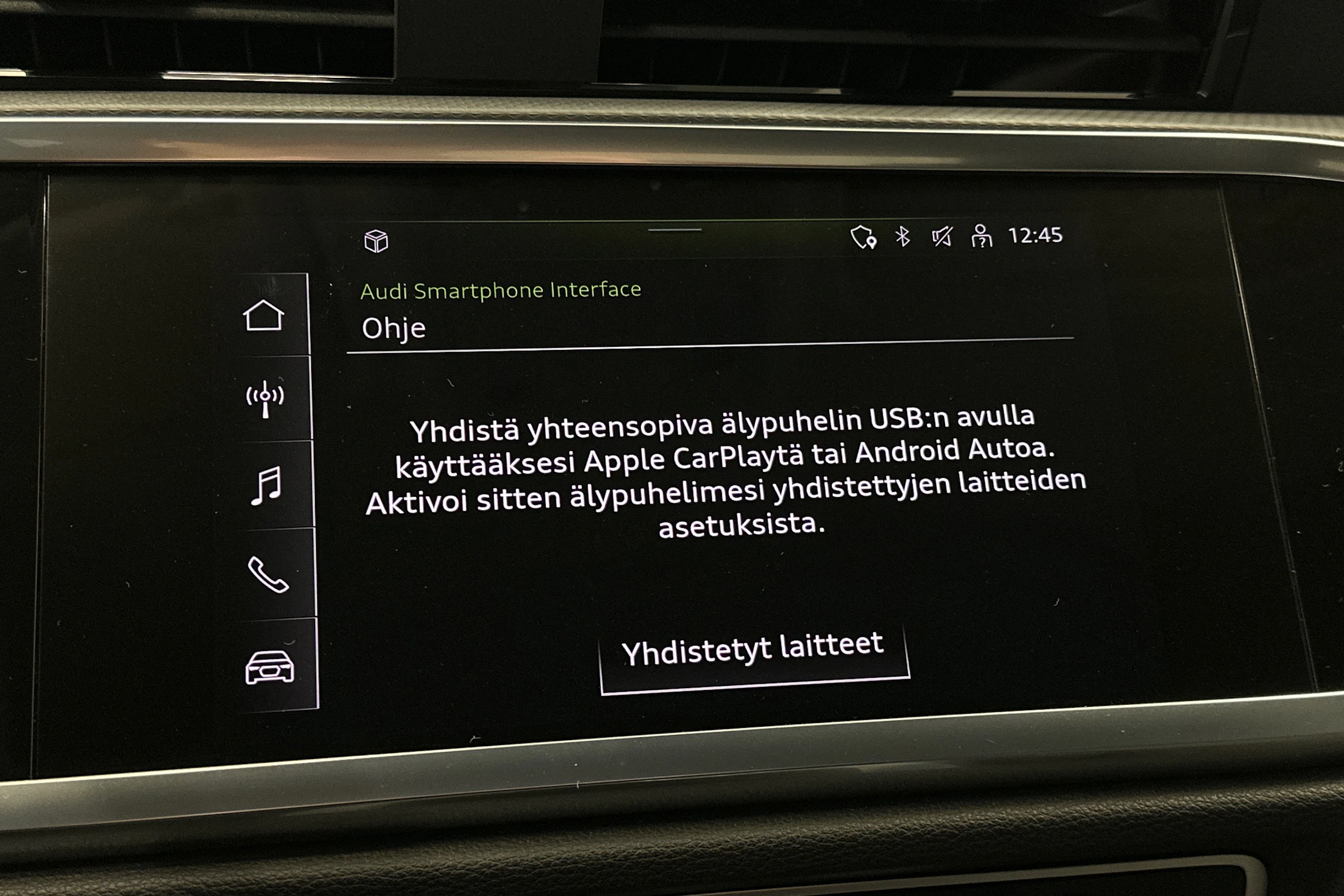 valkoinen Audi Q3 2021 kuva 23.